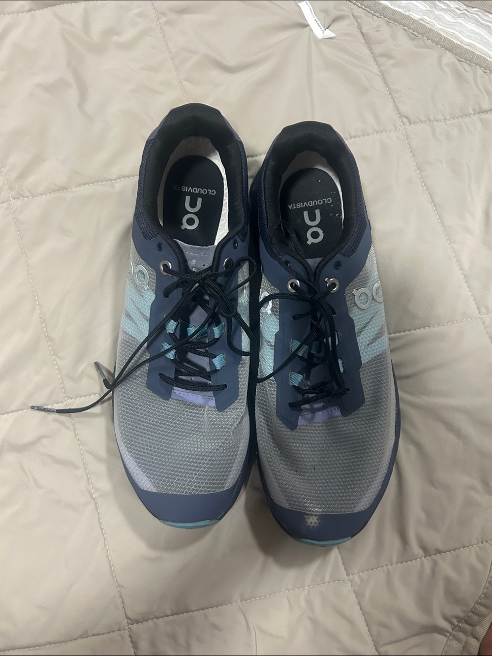 On Running Cloudvista Lace-Up Sneakers - Navy/Light Blue/Gray